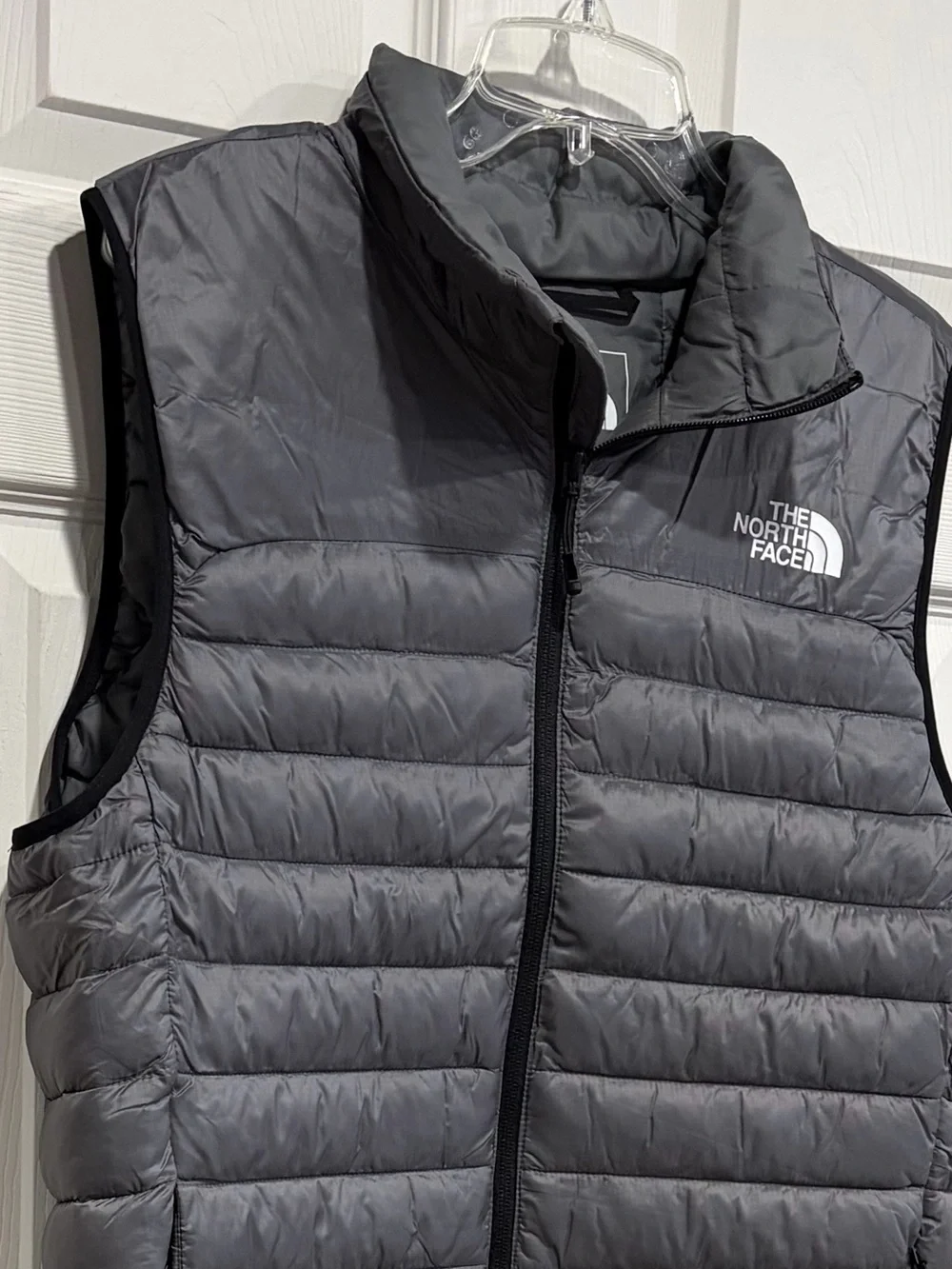 The North Face Men’s Medium Terra Peak Vest Puffer NWT Insulated Grey Warm